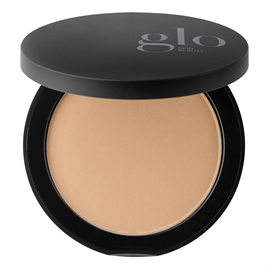 Glo Skin Beauty - Pressed Base - Honey Medium 9 g hos parfumerihamoghende.dk 